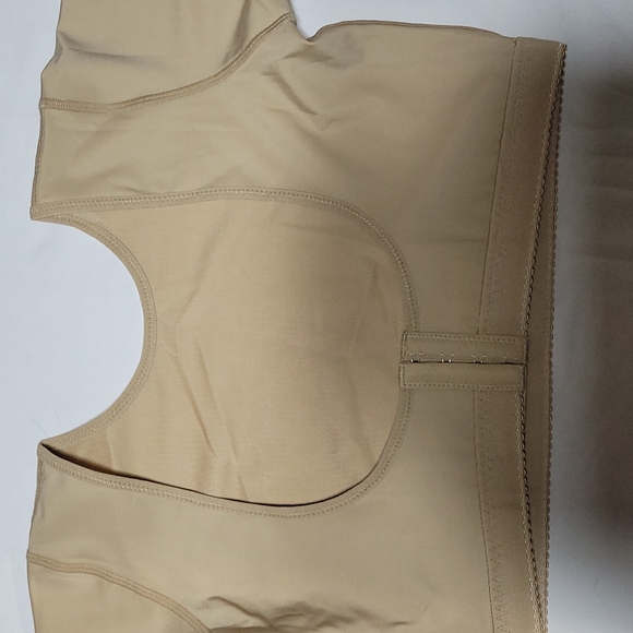 WOMENS TOP - Picture 2 of 2